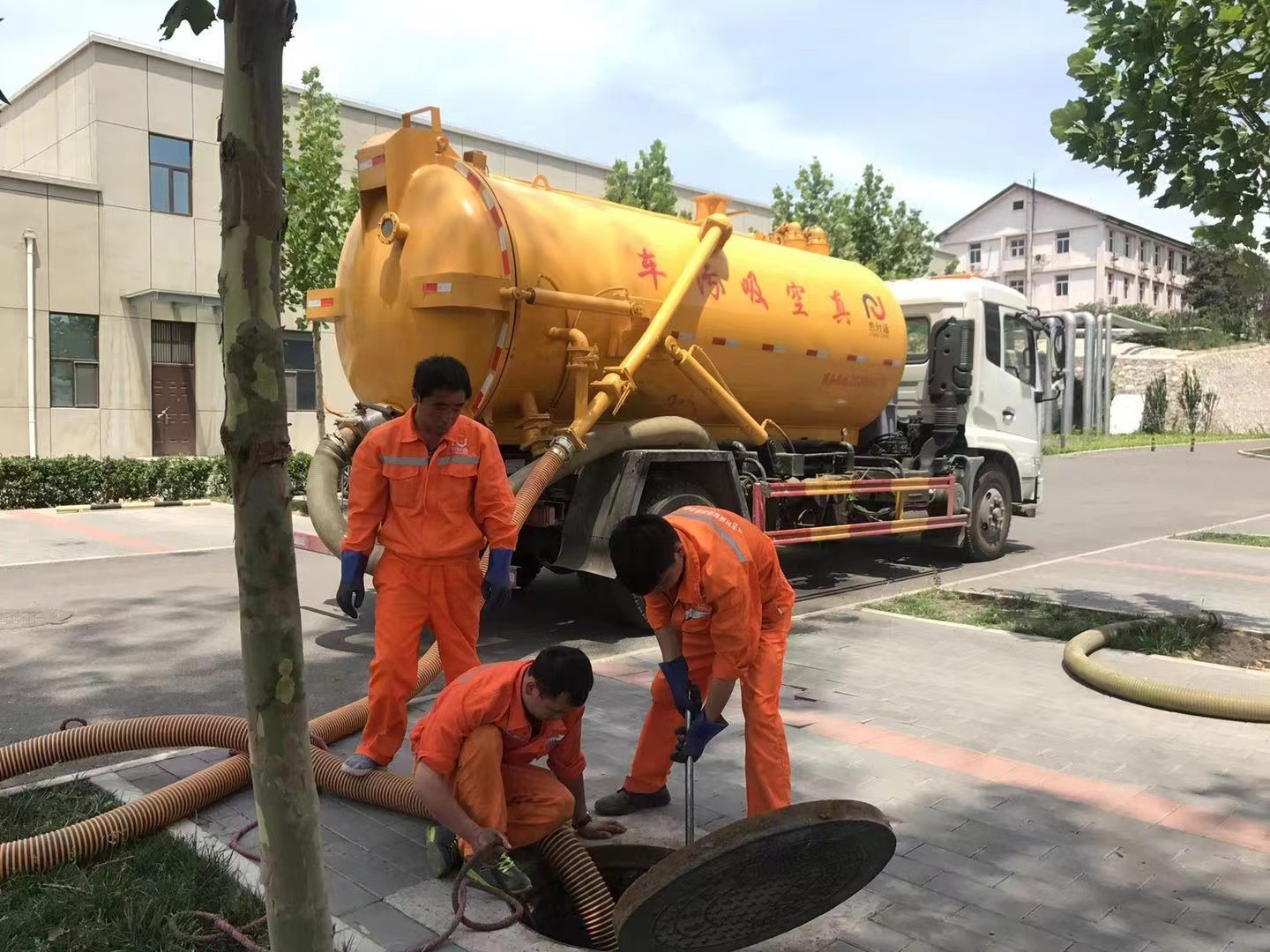 上街化粪池清理与5-8吨吸粪车施工效率分析